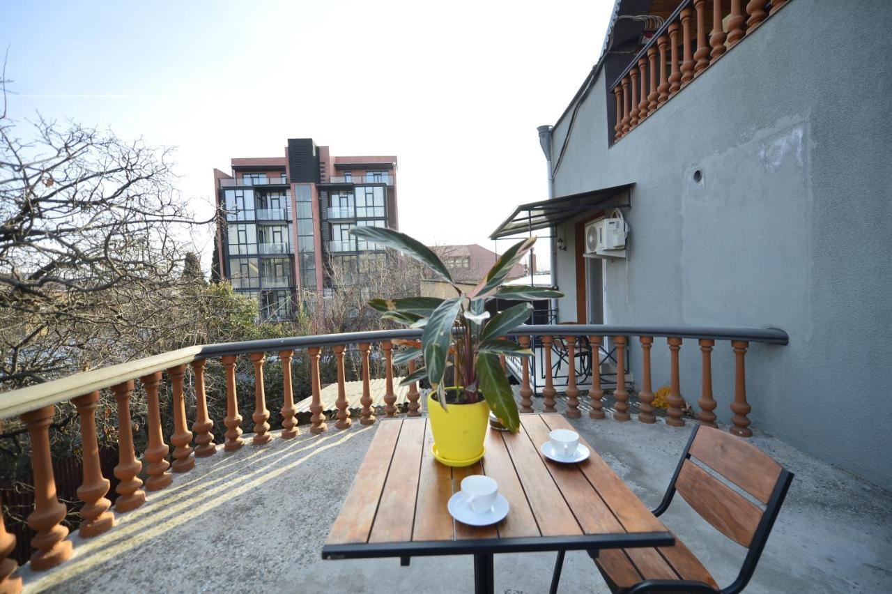 Boutique Hotel 27+ Tbilisi Bagian luar foto