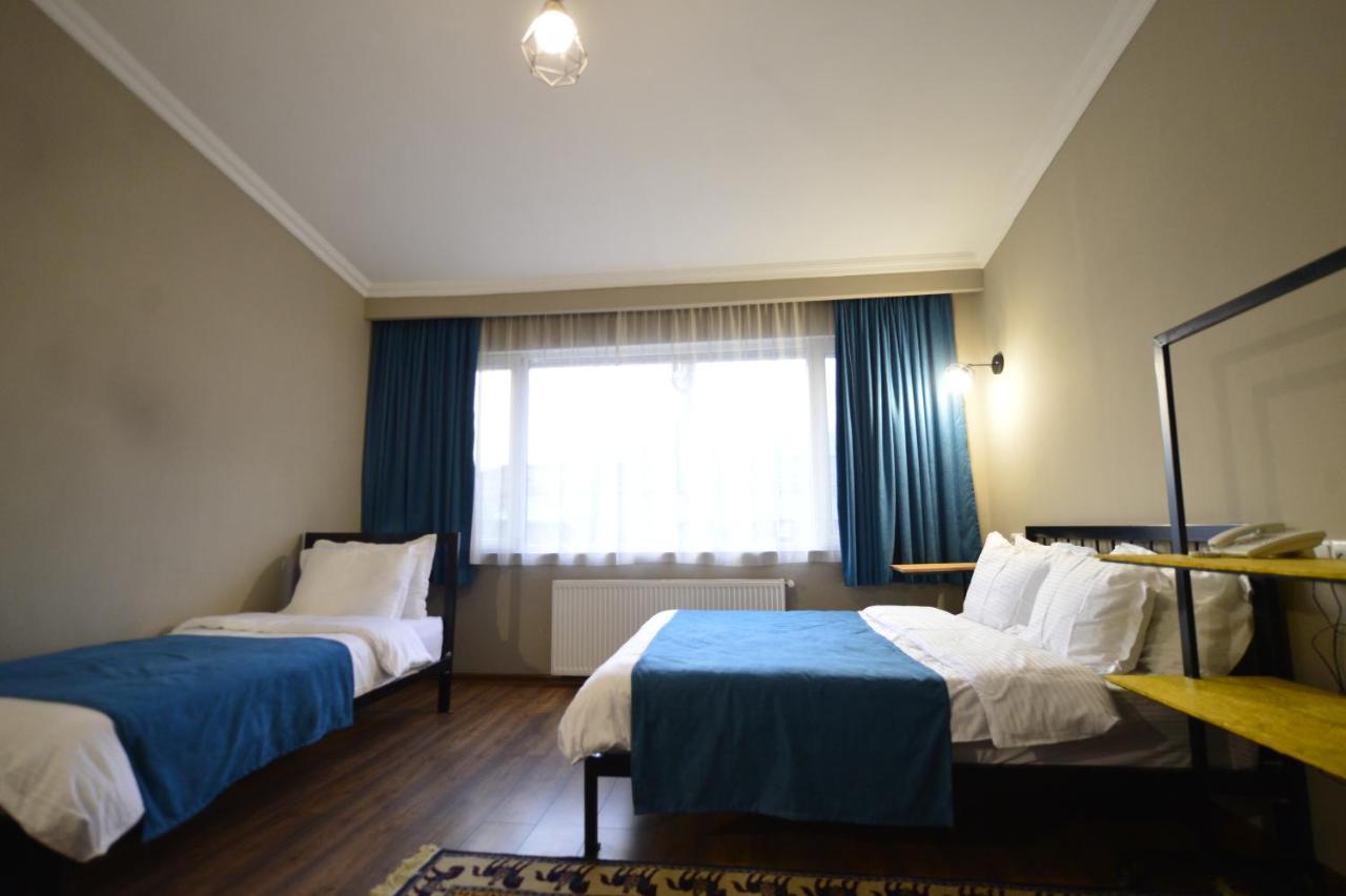 Boutique Hotel 27+ Tbilisi Bagian luar foto