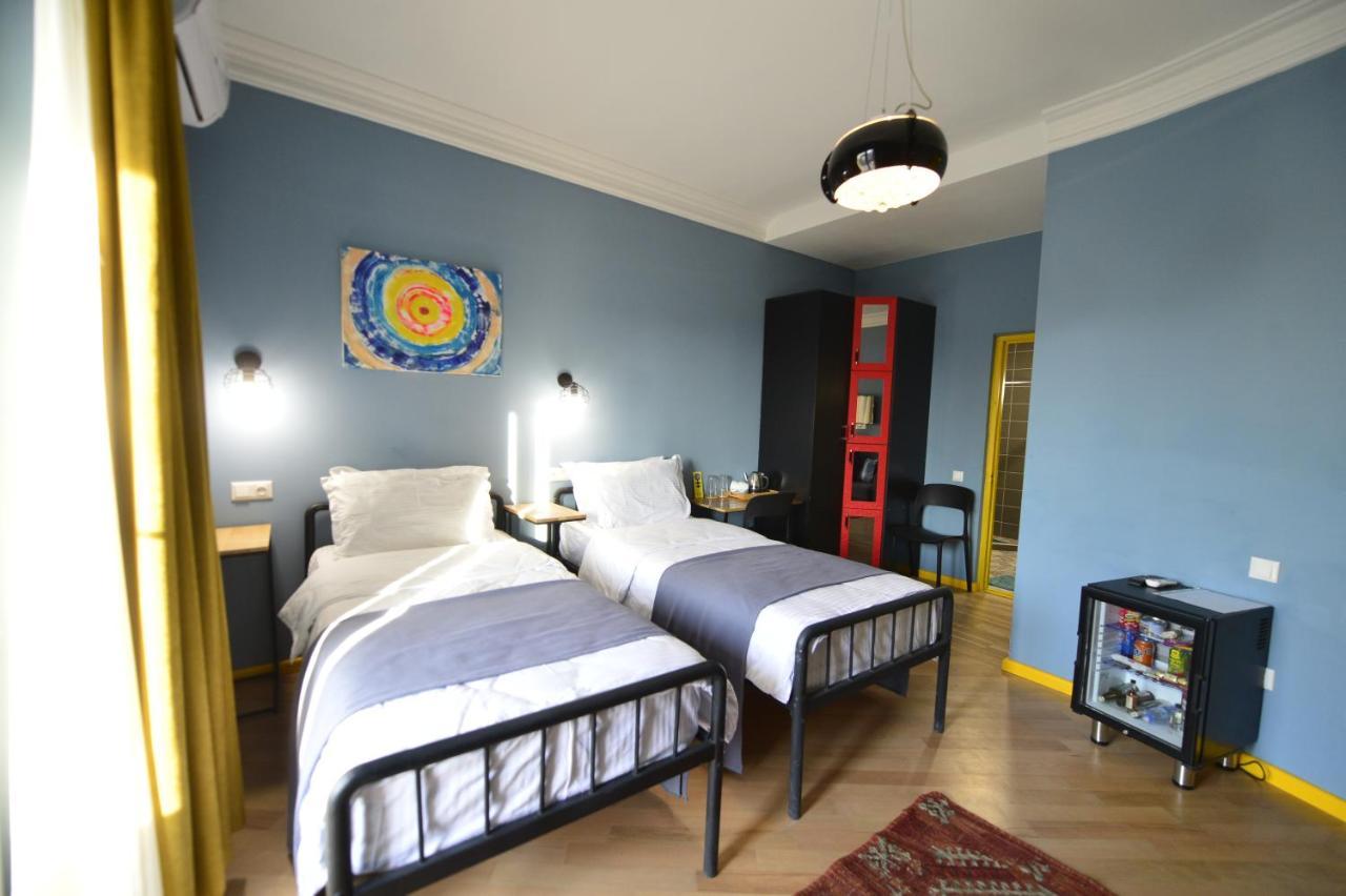 Boutique Hotel 27+ Tbilisi Bagian luar foto