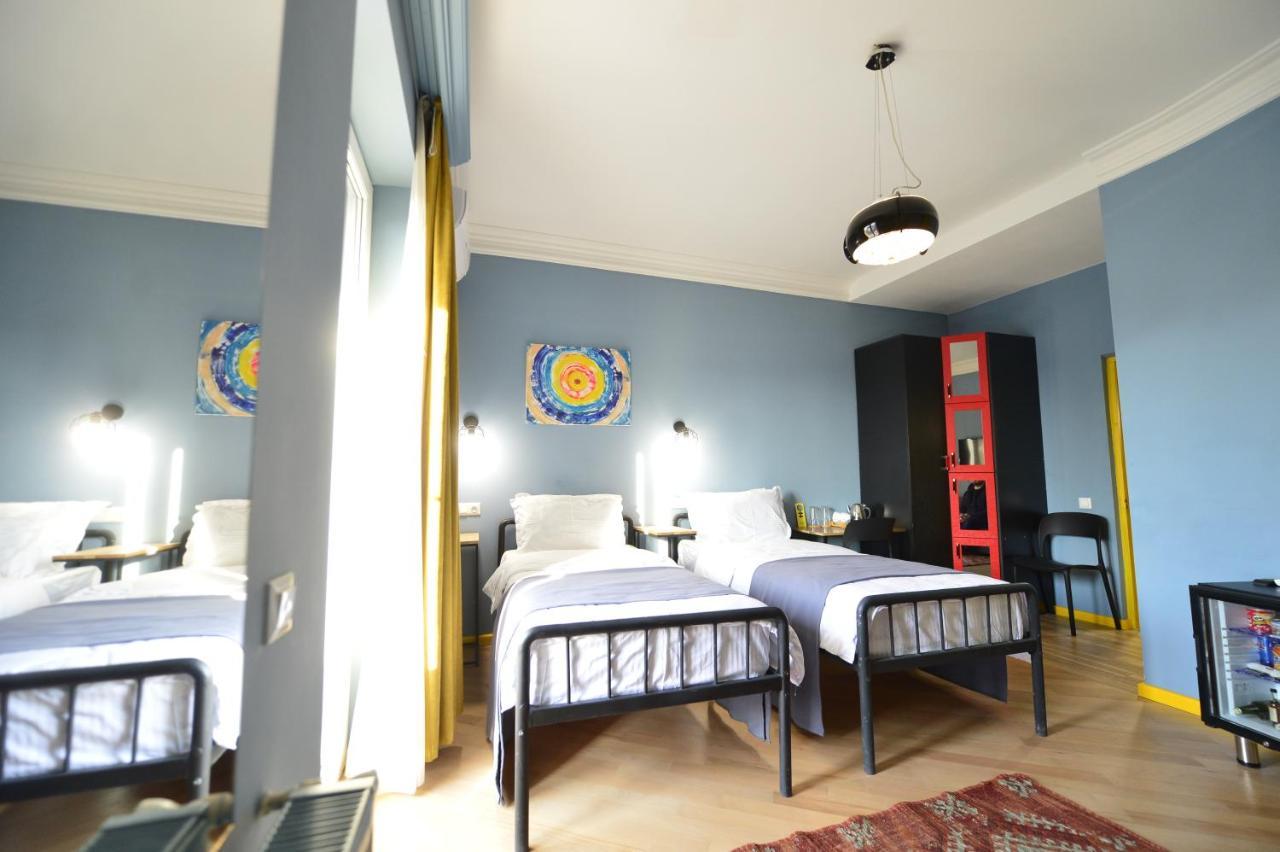 Boutique Hotel 27+ Tbilisi Bagian luar foto